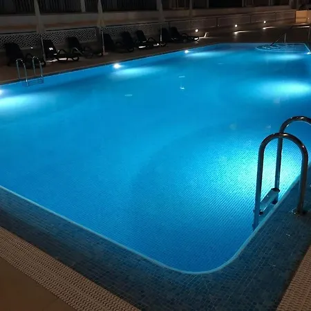 Edit Con Piscina Y Garaje En El Poseidon Apartmán *
